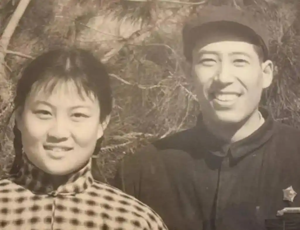 演员文兴宇:为角色苦练嗓音,为妻子卧病写信,去世15后仍被怀念