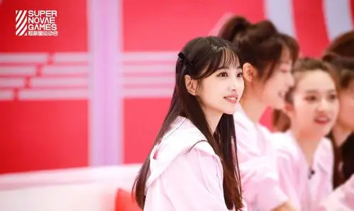 许梦圆超新星运动会图片