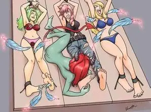 绑架美女在挠脚丫简笔画