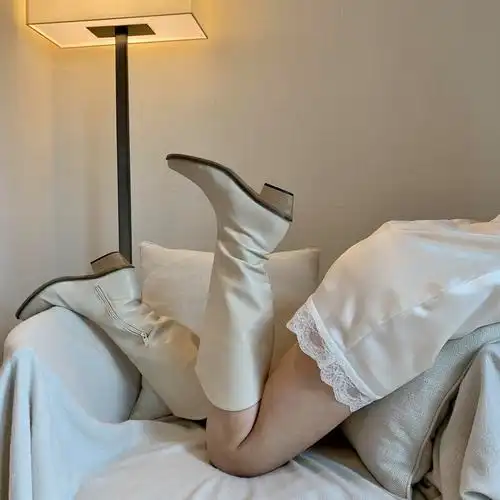 修腿战靴骑士靴女秋冬长筒不过过膝棕色pu马丁靴