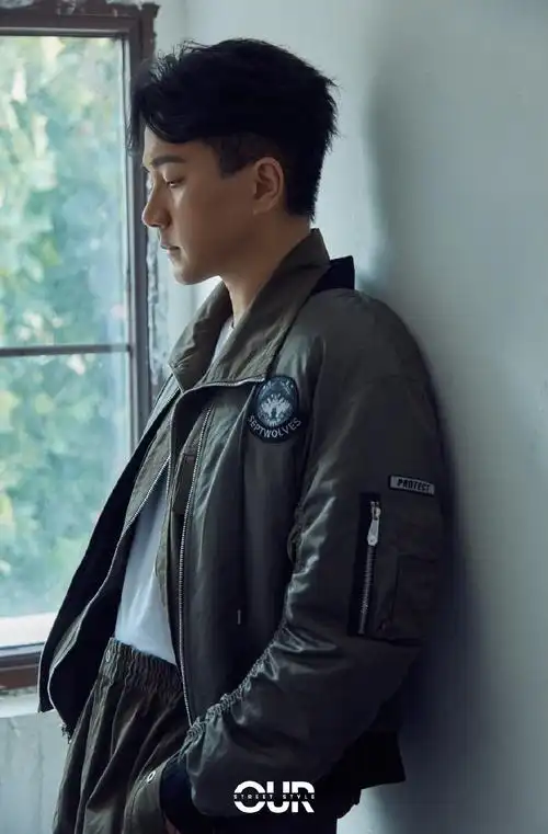 刘恺威军绿夹克休闲写真图片36