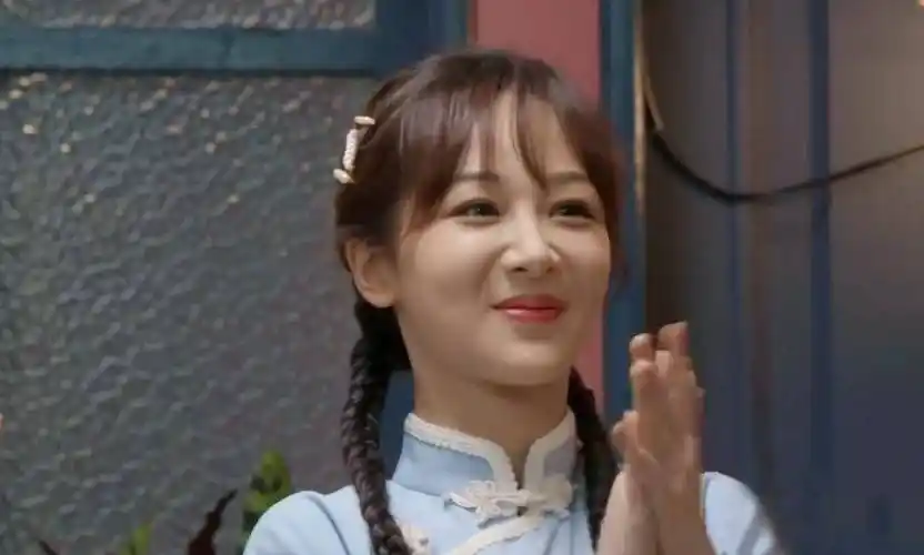 表白群演,杨紫被晾在一边,一句话没说暴露个人涵养_沙溢_爷爷_的任务