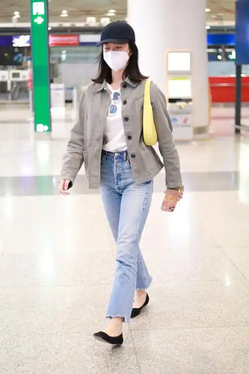 杨采钰的身材真不赖穿简约基础款衬衫魅力感十足