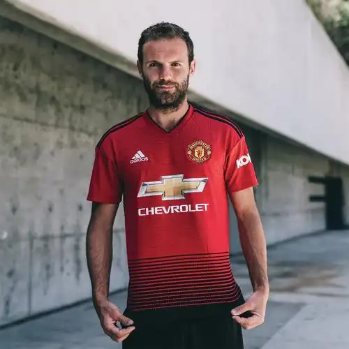 可以买了!adidas 曼联 18/19 赛季主场球衣刚刚上架!