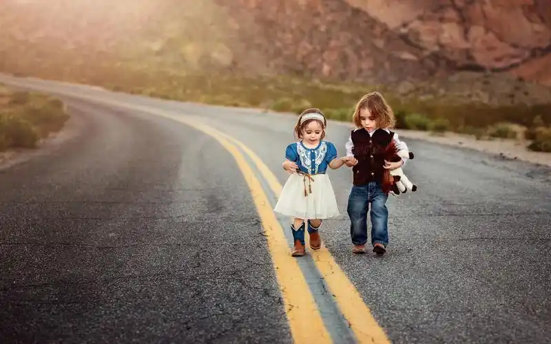 [jpg图片] 两小无猜