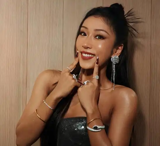 求救!吉克隽逸中秋晚会前突发耳聋求高人帮助,拯救听力!