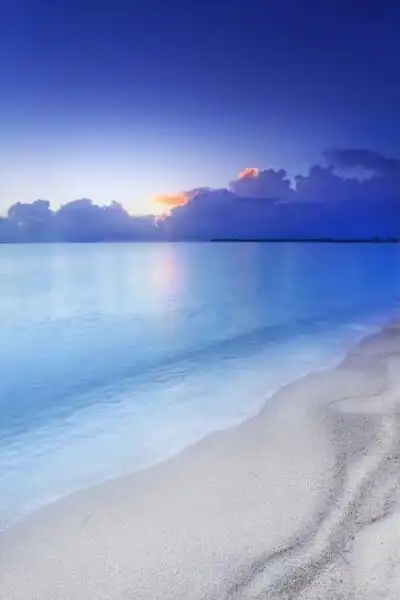 透明 清澈 唯美 美蓝 蓝色 蓝的 意境 开阔 场景 背景 壁纸 高清 大海