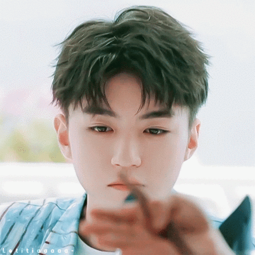 王俊凯动图 cr.letitiaaaaa