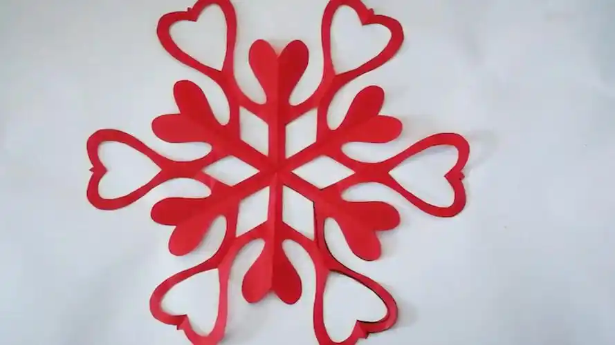 雪花剪纸怎么剪?