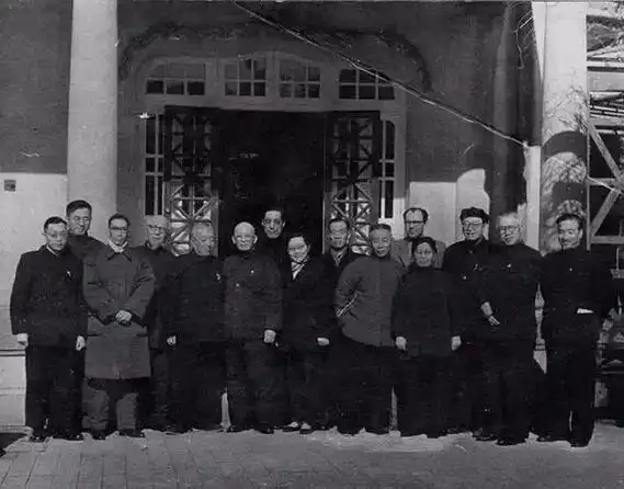 50年代上海中国画院 论资排辈的艺术家们