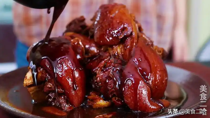 高压锅炖肘子需要多长时间("冰糖肘子"怎么做软烂入味)插图(11)