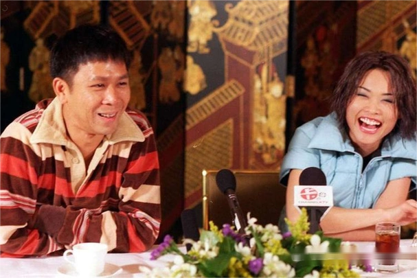 "我一定会和我老婆离婚的,你再等等我.