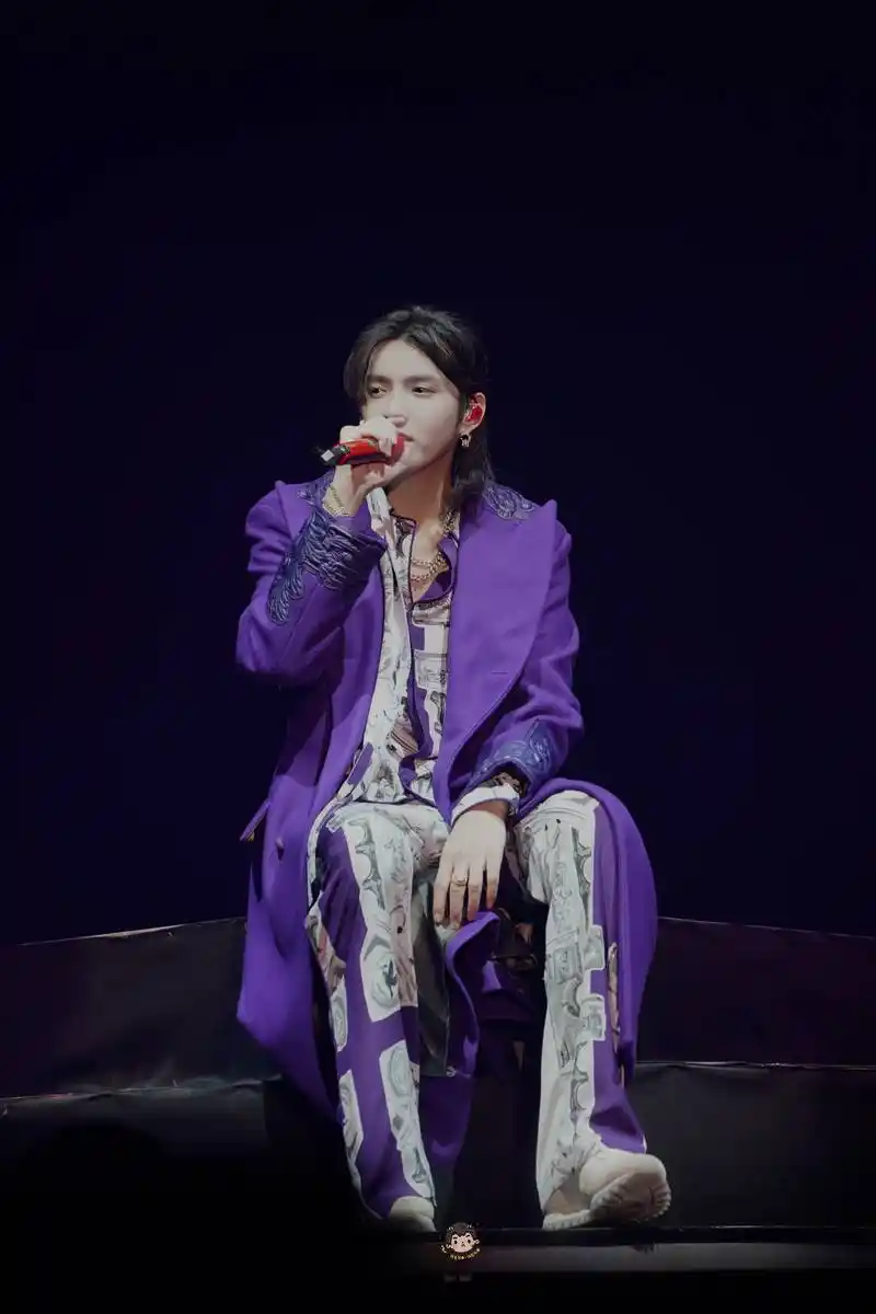 吴亦凡4.20演唱会,上演天神降临,屏幕外粉丝均化为柠檬精