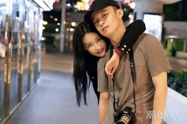 董子健和孙怡是在一个电影节上认识的,因为就从那个电影节开始,两人的