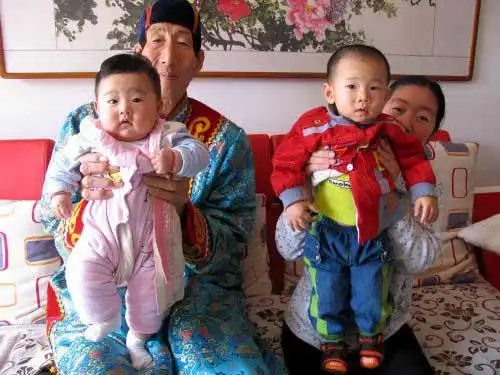 36米第一巨人与妻子的私生活