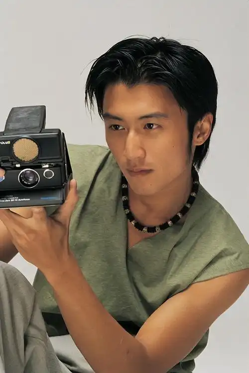 当作2000年后,香港电影界少有的"青年影帝",谢霆锋早在19岁就被提名