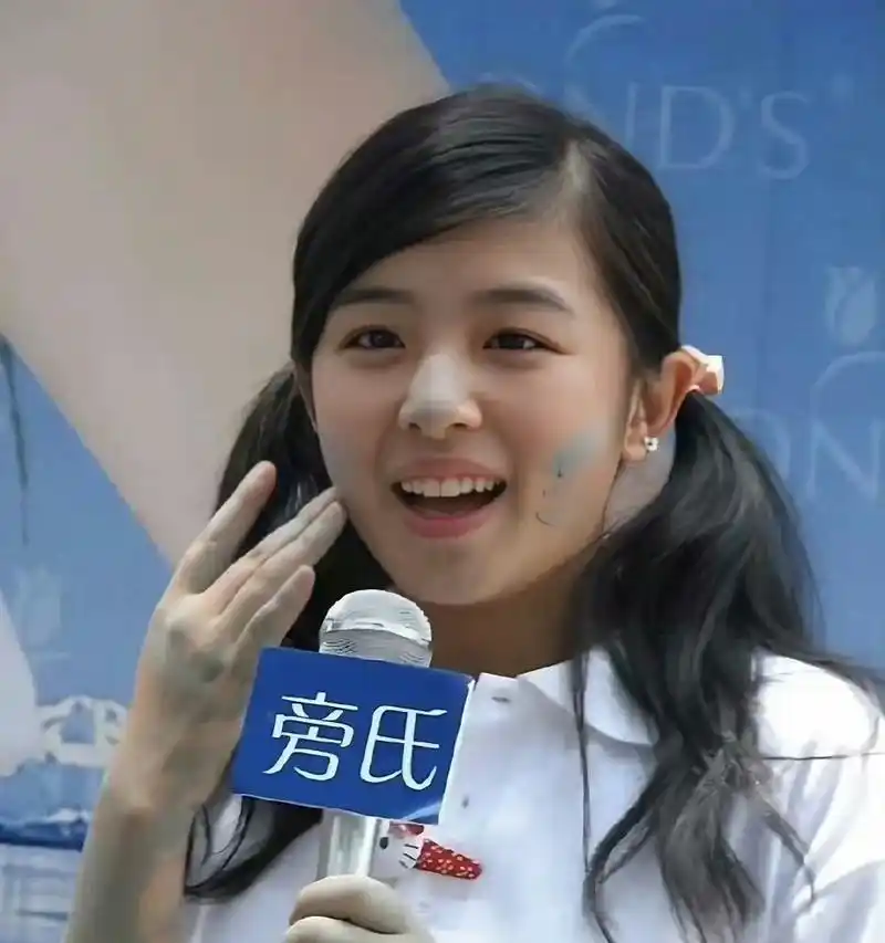 当年有被张含韵甜到