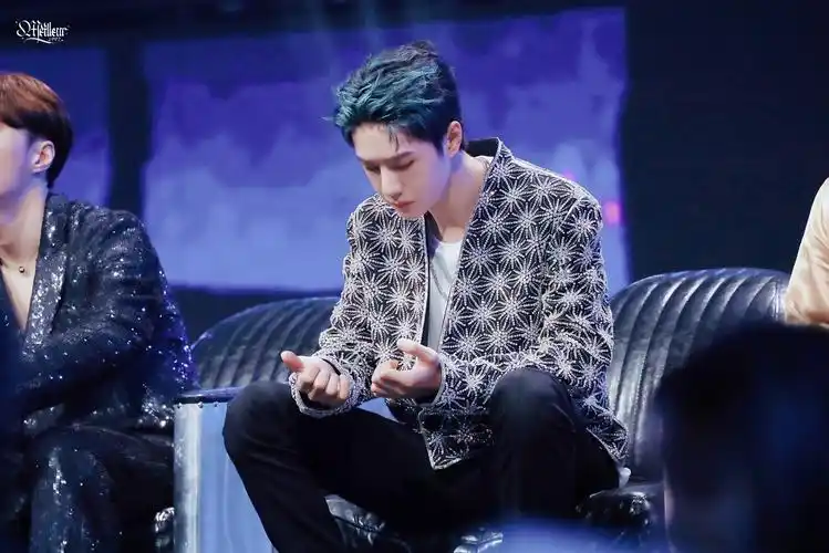 201003 这就是街舞3总决赛 @uniq-王一博 cr… - 堆糖,美图壁纸兴趣