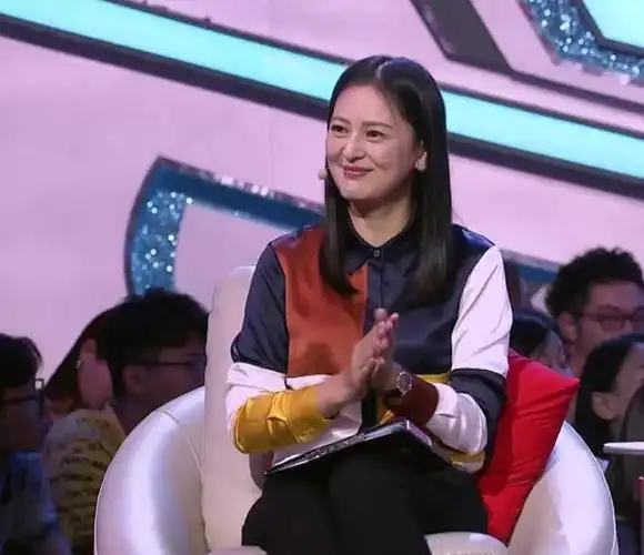 黄澜个人资料简介及婚史(非诚勿扰黄澜婚变原因)-心语百科