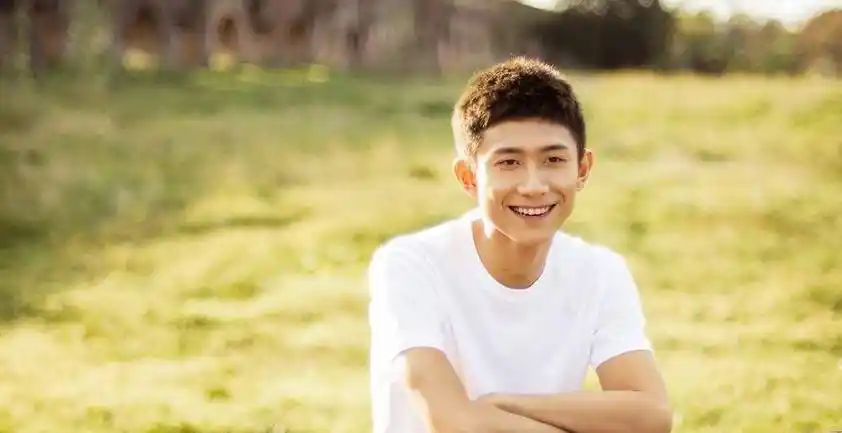 从年轻实力戏骨到现在无戏可拍,张一山他到底做错了什么?