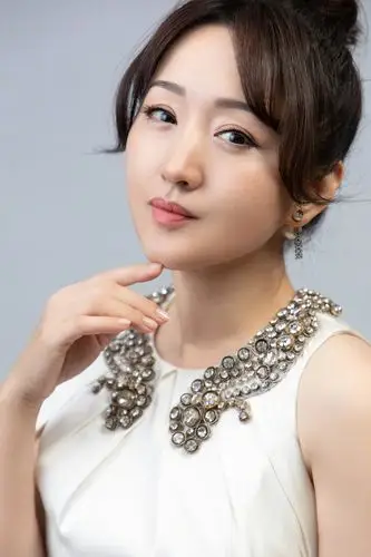 杨钰莹晒最新美照获网友力赞:不老女神甜甜哒!