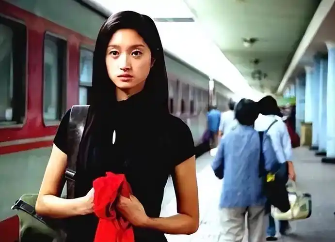 朱亚文老婆个人简介沈佳妮(结婚9年后再看沈佳妮,生2娃婚姻幸福)