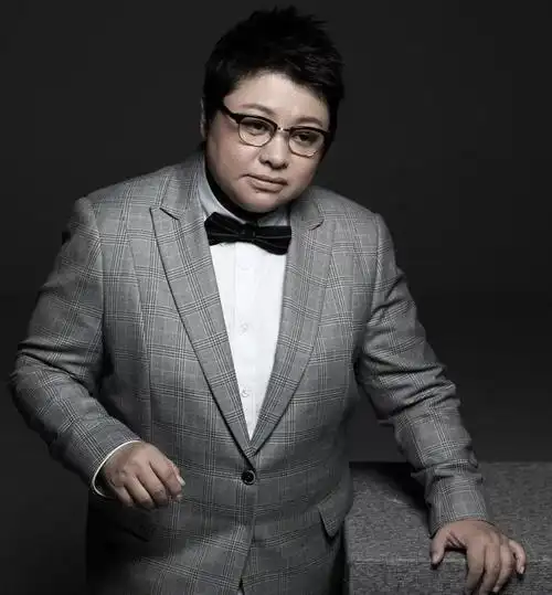 事实证明,把余生都奉献给慈善事业的韩红,才是真正的"大明星"