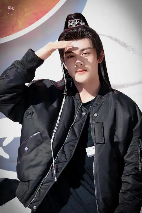 曾舜晞七夜雪近距离饭拍##曾舜晞开机状态路透