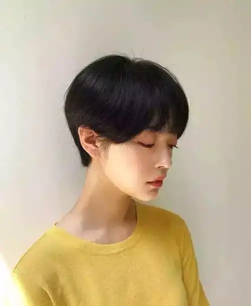 01,齐耳超短发