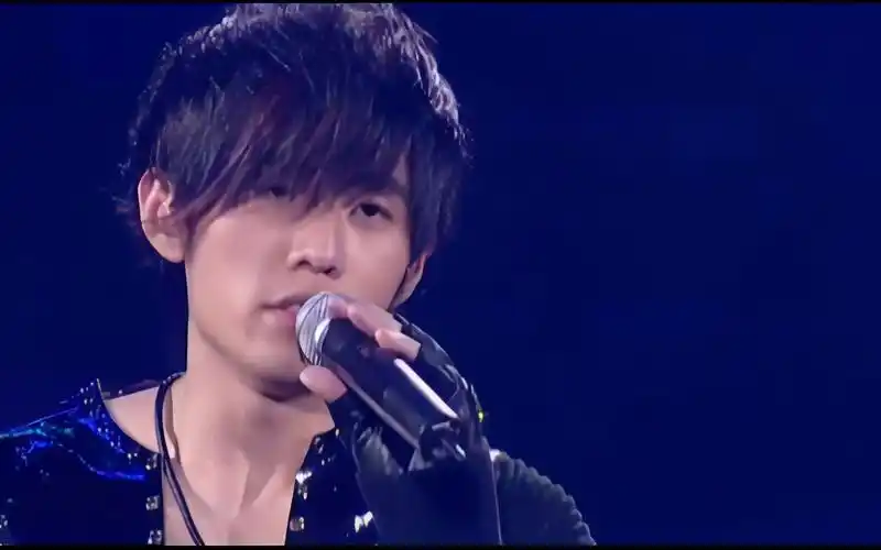 【4k60帧】周杰伦《献世》 无与伦比 香港红磡演唱会 伪mv精修重制