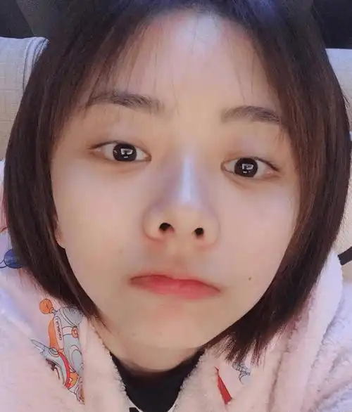 有种"素颜杀手"叫谭松韵,妆前妆后判若两人,妹妹可有18岁?