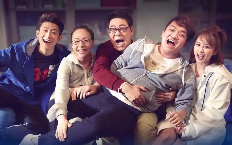 家有儿女一家同台献唱片尾曲响起无数听众泪流超强回忆杀