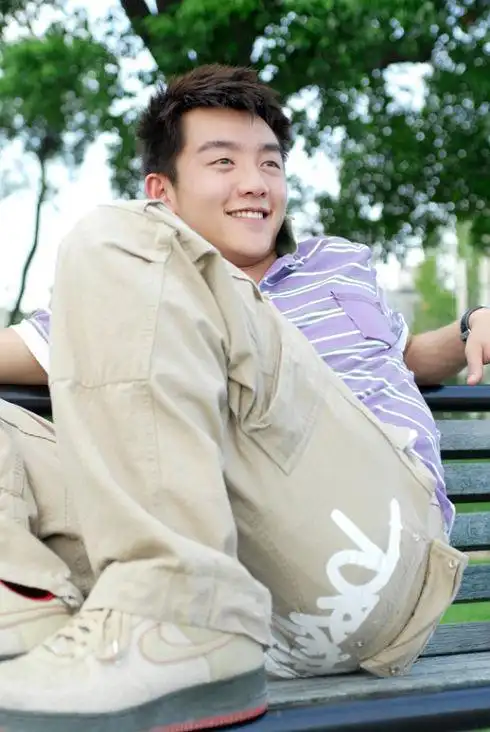 小鲜肉时期的郑恺超可爱(多图)