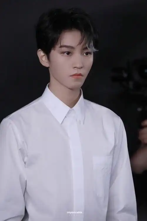 王俊凯,刘海挑染一辈子只一次