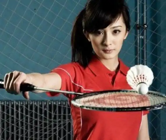 体重不过百,不是平胸就是矮!早期拍摄广告的杨幂,显然是个意外