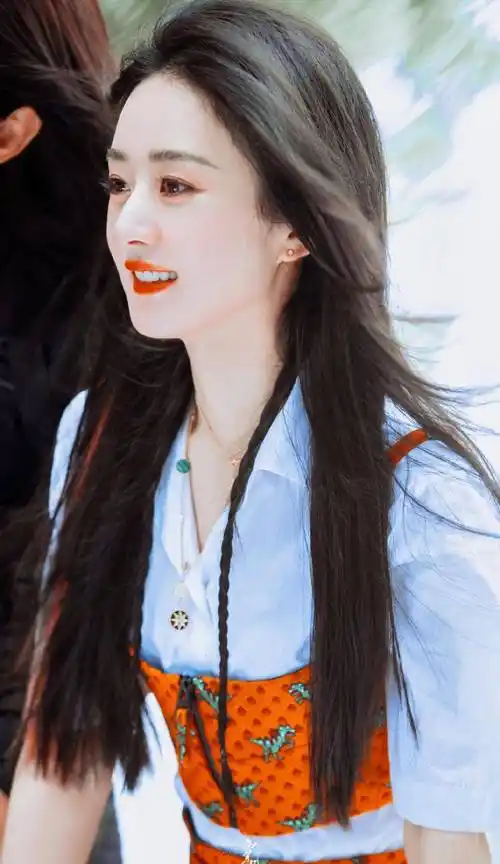 原创赵丽颖最新杂志封面花絮67橘红色67口红配眼影超显白太美了