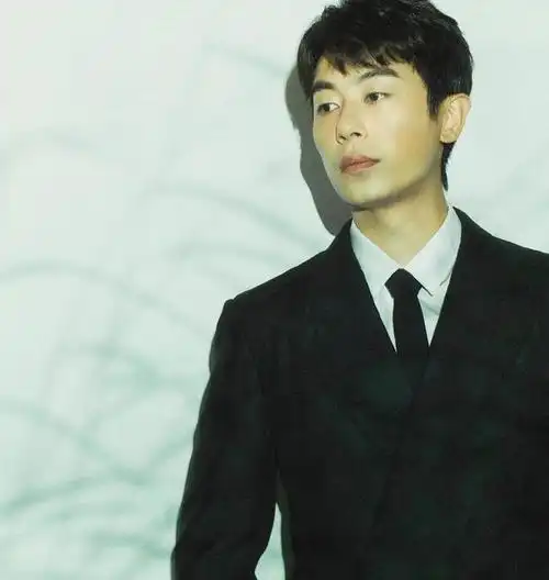 硬汉朱亚文妻子结婚8年不会做饭直言做2个女儿的爸爸相当幸福