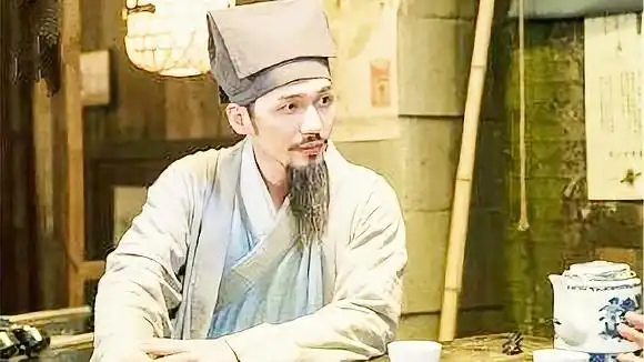 算命先生你家有龙脉记得挖九口水塘结果他挖了八口跑了