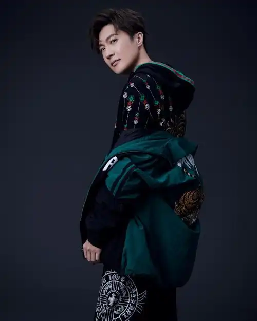 迟帅6.1 cos王子 《小神龙俱乐部》引发回忆杀