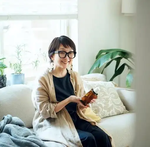 56岁伊能静分享"冻龄"秘诀,日常坚持7个好习惯,上年纪也可以优雅