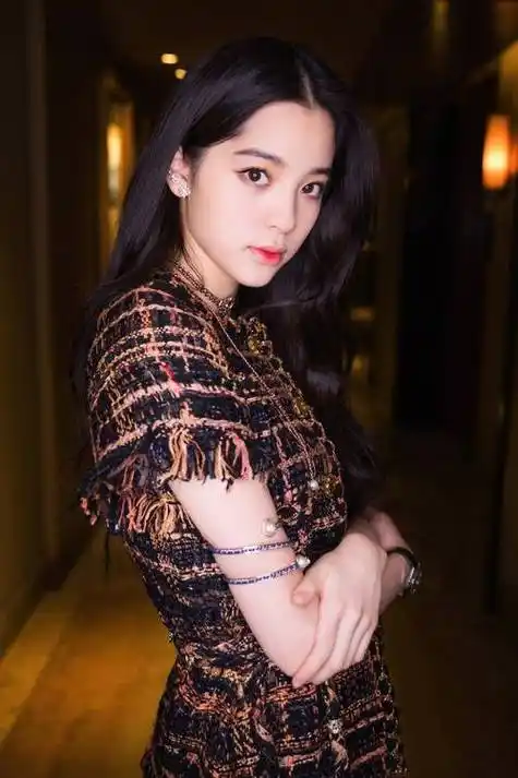 欧阳妮妮个人资料,欧阳妮妮小时候(欧阳妮妮欧阳娜娜小时候)