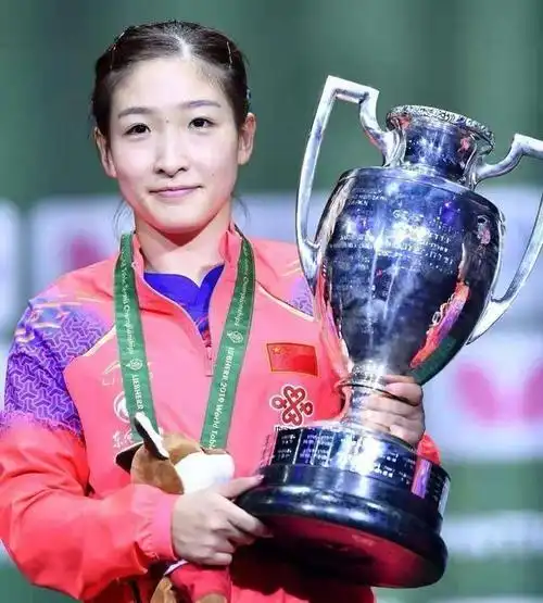 33岁刘诗雯正式上任,亮相新岗位,许昕无缘,刘国梁期待