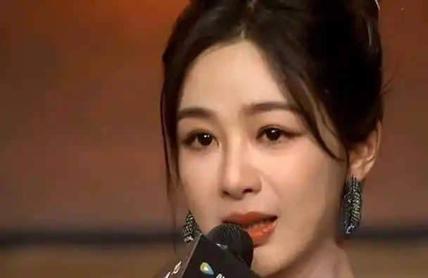 瞒不住了杨紫和鹿晗的故事告诉我们世界上没有不透风的墙