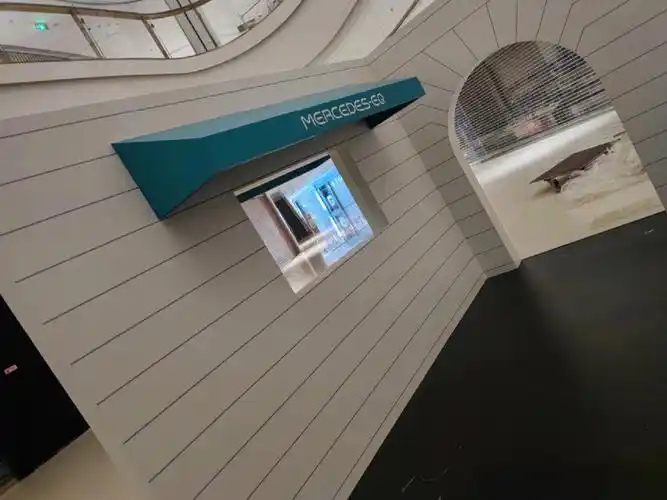 多了个雨棚屋檐多了的不只是人间烟火气