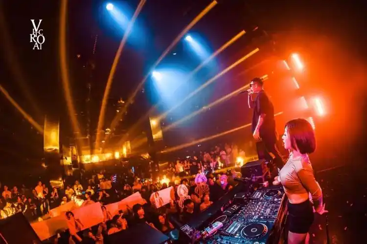 0|dj nico #蹦迪教练燥燃全场,你 爱了吗-茂名维多莉亚酒吧/victoria