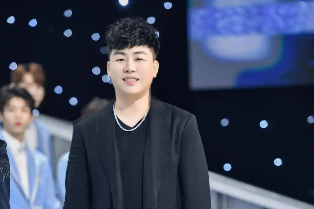 提到胡彦斌这个名字,很多年轻人都会觉得陌生,但是对于80后和90后来讲