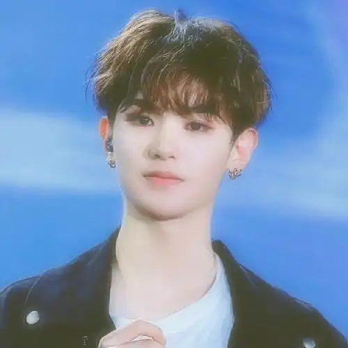 爱豆头像 ≮黄明昊