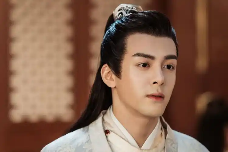 万达影视,新媒诚品出品,孙恺凯执导,吴桐编剧,曾舜晞领衔主演的古装