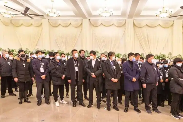 赵植萍长文记录大连万达将士送别恩师迟尚斌全过程,迟导女儿一语尽显