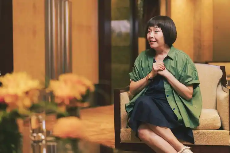 专访演员恬妞│我演出的近两百部戏都是我的老师